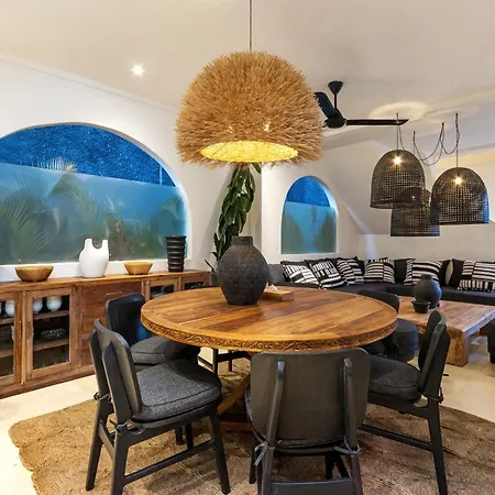 Villa Castilla - Ethnic Vibes Tropical 4Br Villa With Private Pool, 10 Minutes From Canggu Beach-3